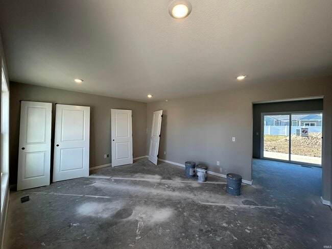 Photo - 211 Brescia Dr