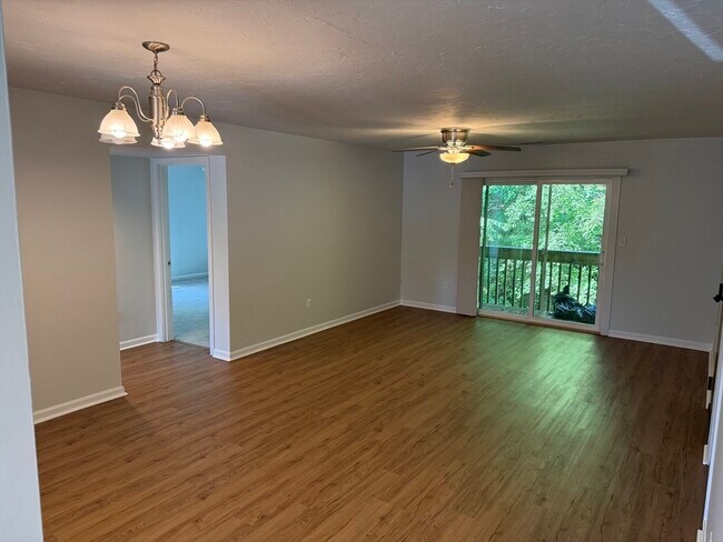 Photo - 330 Sunderland Rd Unit 39