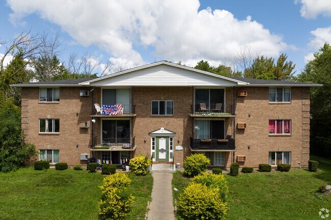 Photo - Washington Square Apartments