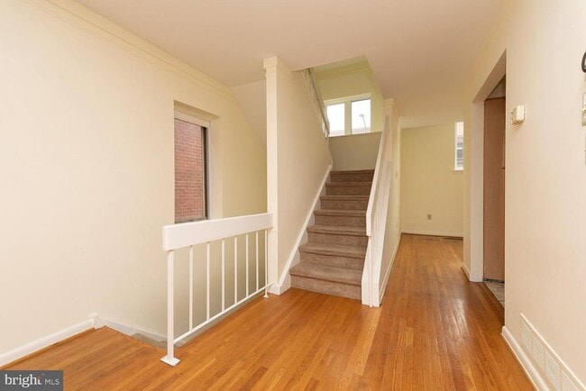 Photo - 821 Lombard St