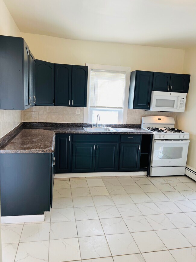 Photo - 294 Union Ave Apartments Unit ground floor