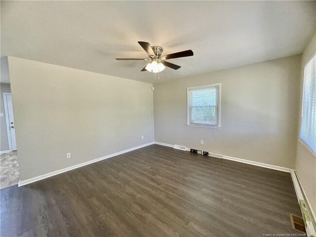 Photo - 6005 Blairmore Pl