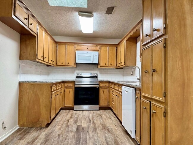 Photo - Home For Rent