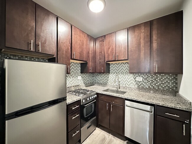 Photo - 4349 N Damen Ave Unit 412