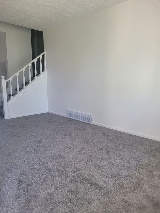 Photo - Spacious 3 Bedroom! Coming Soon!