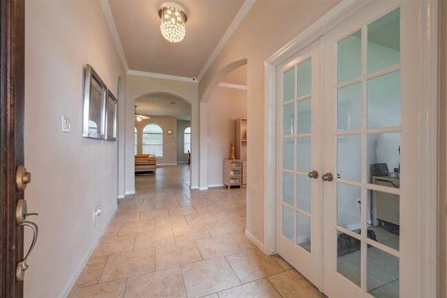 Building Photo - 13815 Normandy Ct