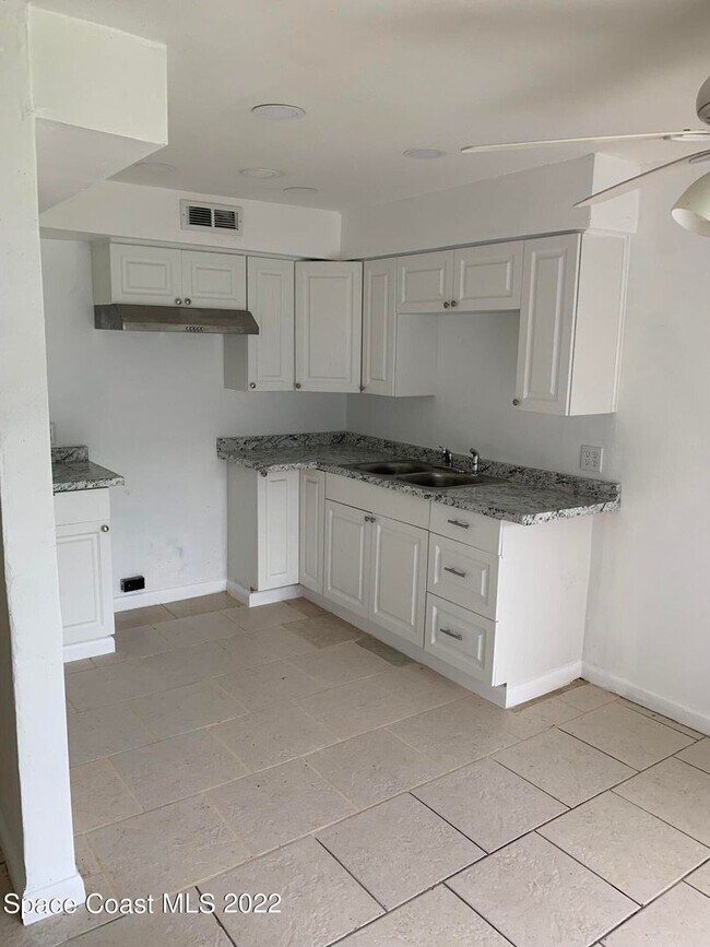 Photo - 180 Minna Ln