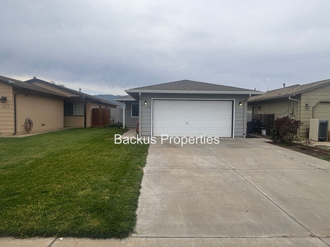 Newly renovated home in Chualar -three bed... - Newly renovated home in Chualar -three bed...