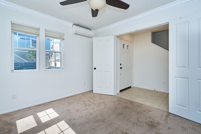 Photo - 1800 Oak St