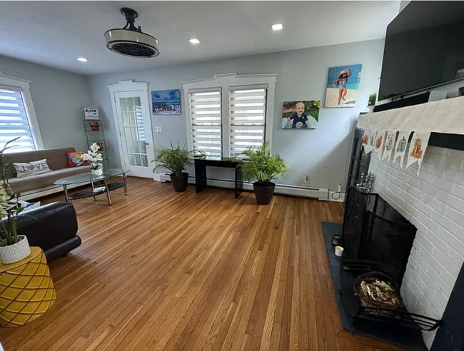 Photo - 186 Selvage Ave