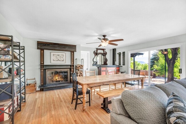 Photo - 2655 Parkway Dr