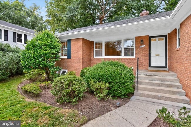 Building Photo - 5510 Christy Dr Rental