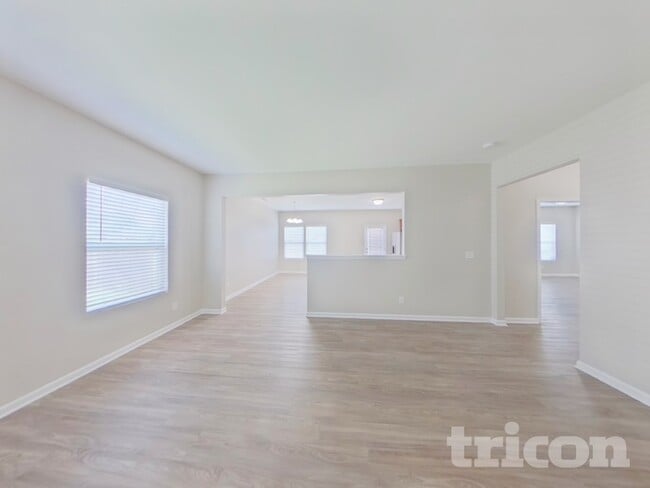 Photo - 1919 Rockycreek Ln