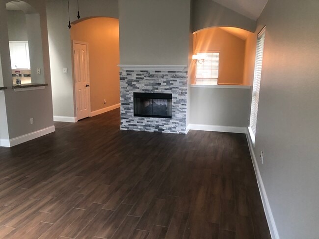 Photo - 19306 Pinewood Bluff Ln