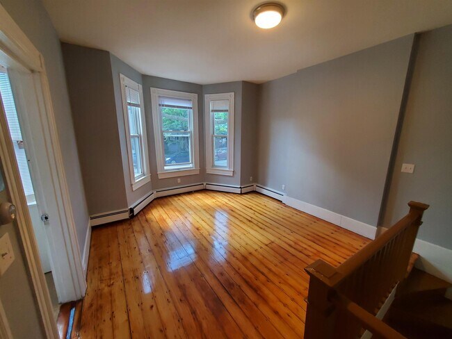 Photo - 233 Broadway Unidad 3