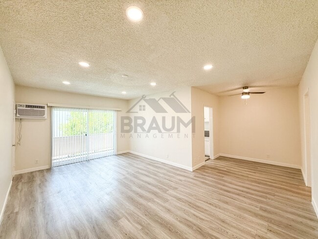 Building Photo - 5433 Sepulveda Blvd