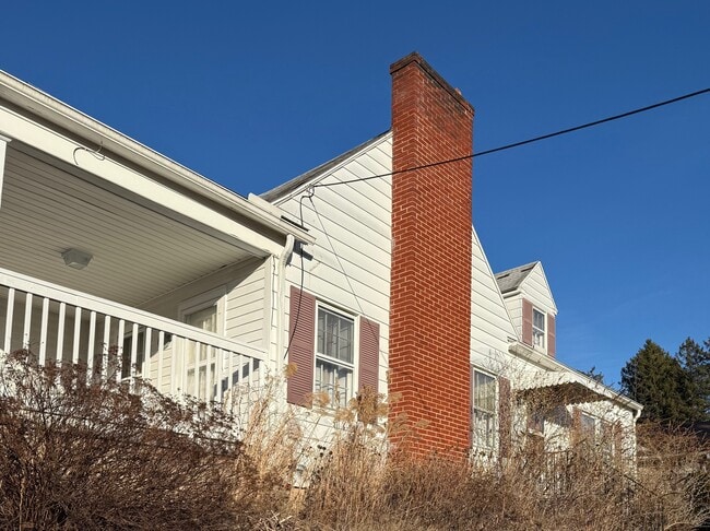 Photo - 2831 Four Mile Dr