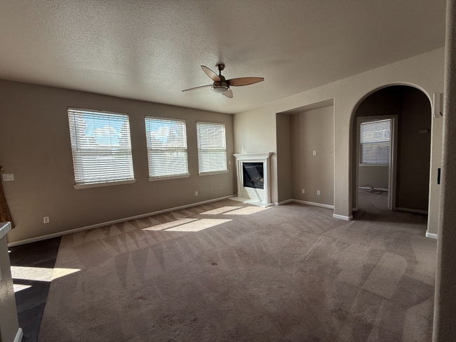 Photo - Spacious 4/3 in Elk Grove