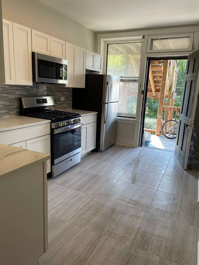 Photo - 714 Foster St Unit 2W