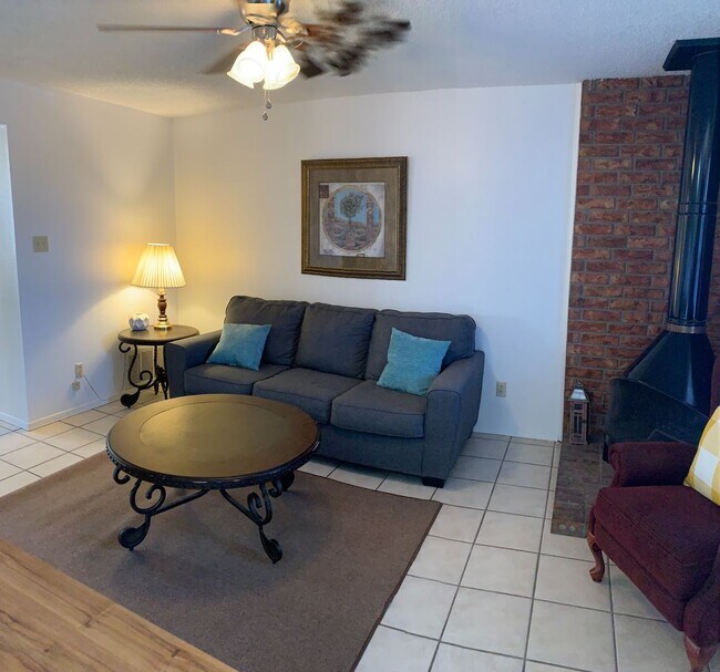 Photo - 2604 Miguel Pl Unit A