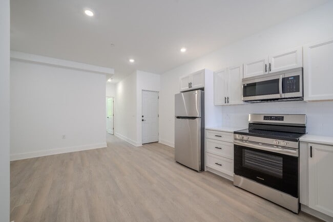 Photo - 1710 N 24th St