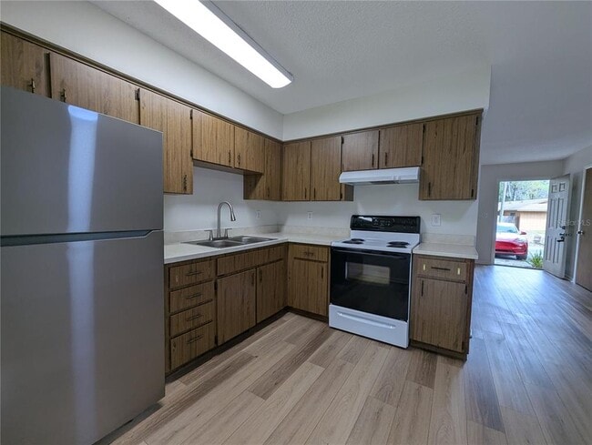 Photo - 20032 Suncrest Dr