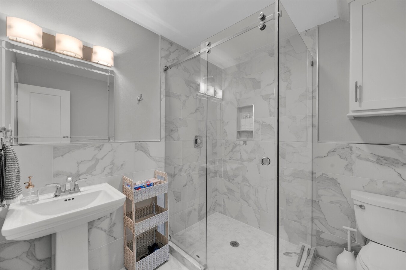 Photo - 19 Acorn Cluster Ct