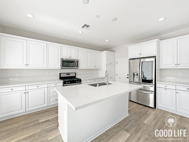 Photo - Stunning 2000+ sqft  4B/3BA Home in a Great Community!