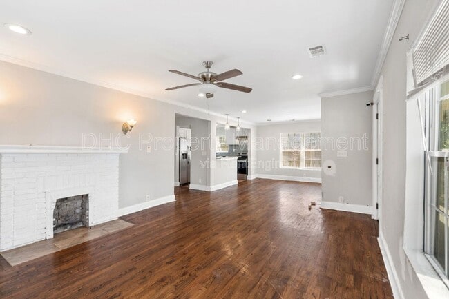 Photo - 752 McDonough Blvd SE