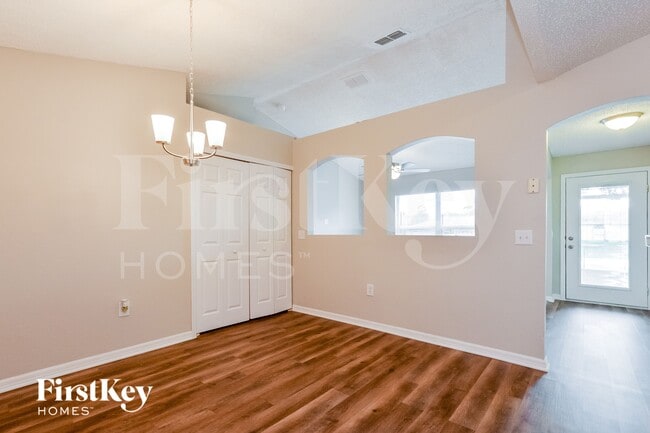 Photo - 3075 Blaine Cir