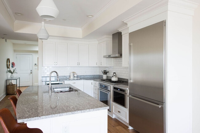 Photo - 380 Bunker Hill St Unit 303