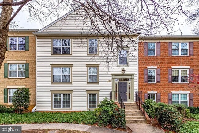 Photo - 7761 Inversham Dr Unit 252