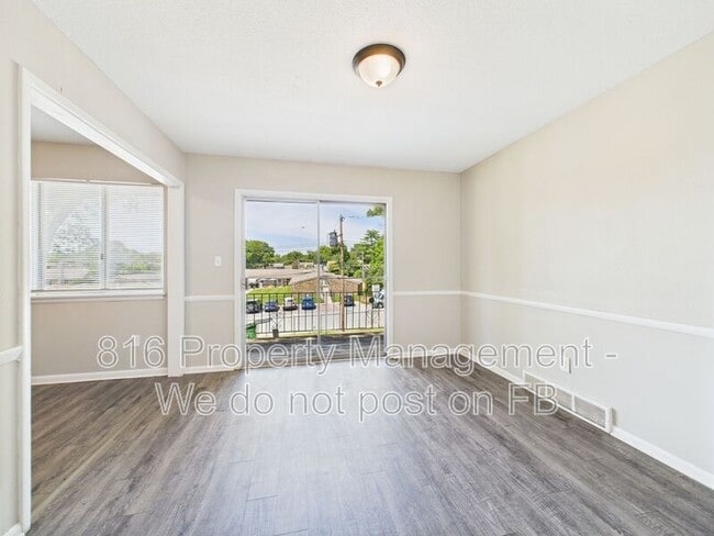 Photo - 8030 Campbell St Unidad MO 64131