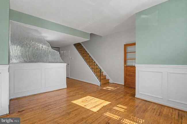 Photo - 915 N 6th St
