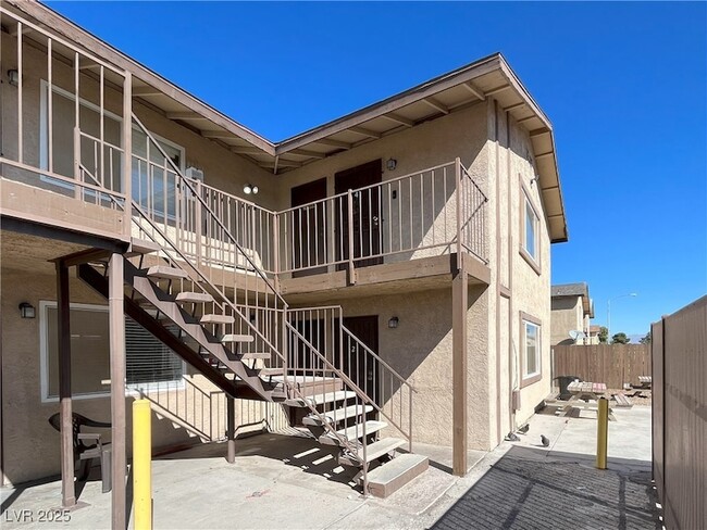Building Photo - 4360 Twin View Cir Rental