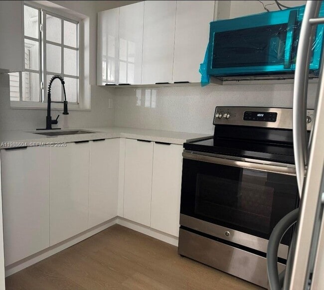 Photo - 3890 W 8th Way