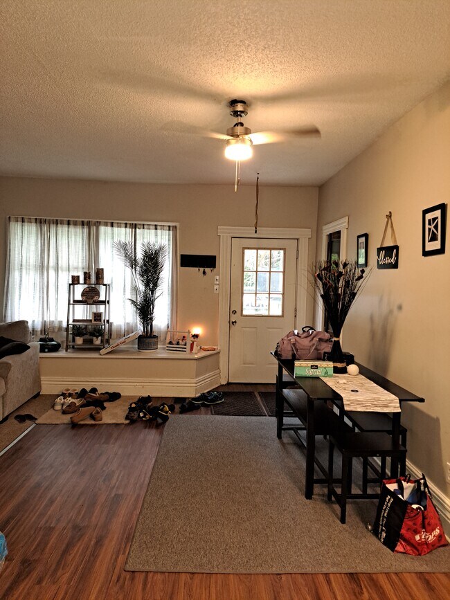 Photo - 2130 Avon Geneseo Rd