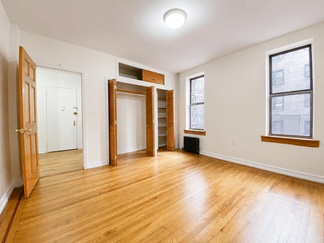 Photo - 707 W 171st St Unit 2E