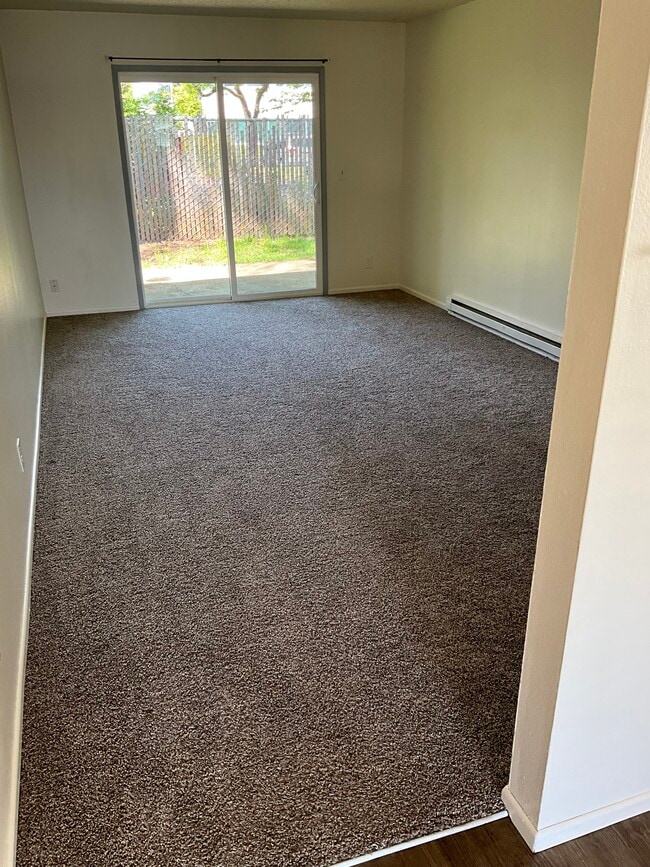 Photo - 162 NW 15th St