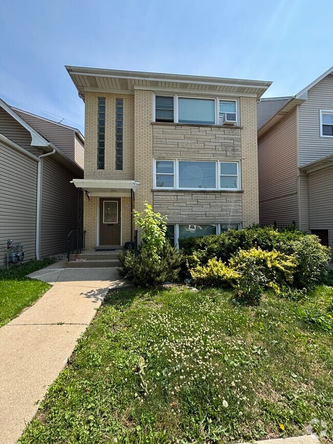 Building Photo - 6241 W Montrose Ave Unit 1 Rental