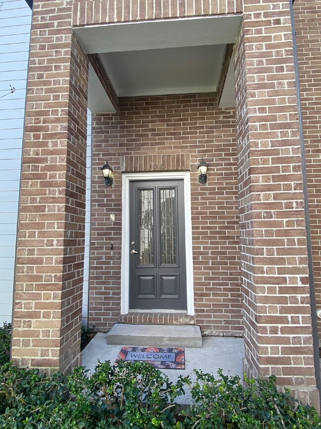 Photo - Beautifully maintained 3-bedroom, 3.5-bath townhome