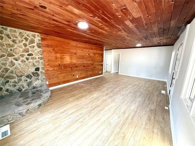 Photo - 54 Hebron Church Rd