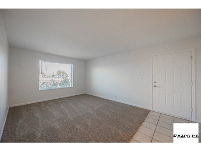 Photo - Modern 2/2 Mesa Duplex Unit!