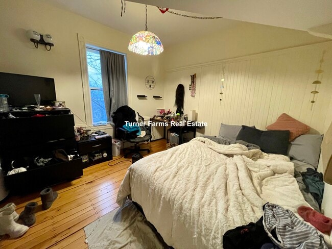 Photo - 53 Lawn St Unit 2