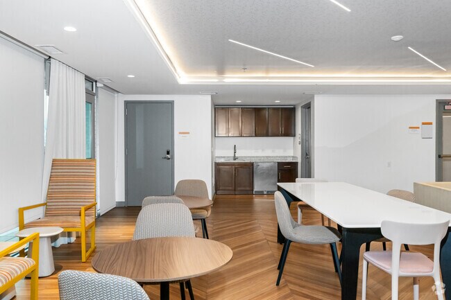 Clubroom - The Bloom