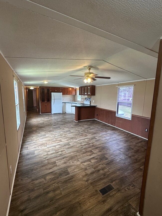 Photo - 118 Wild Forest Ln