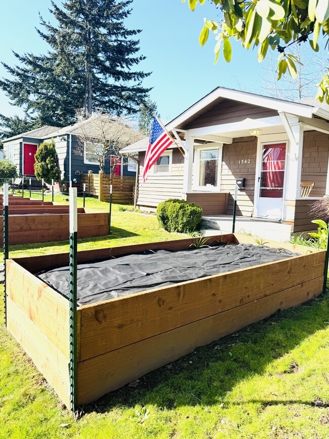 Photo - 1542 S Oakes St