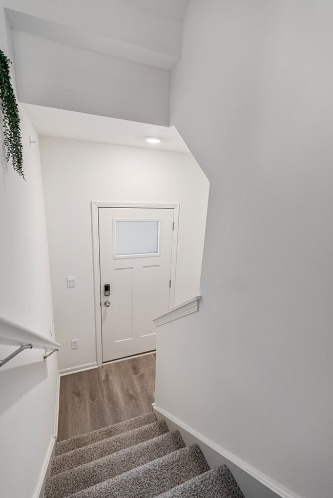 Photo - 2016 Yellowstone Blvd