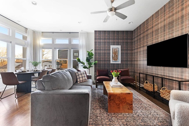 Photo - 1114A Wade Ave Unit ID1043948P