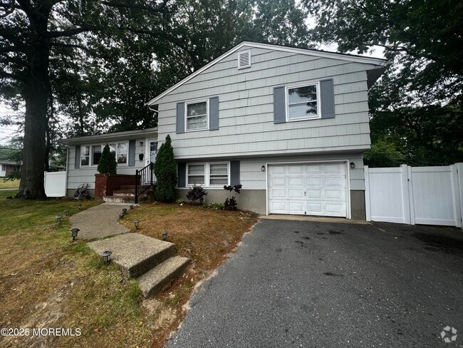 Building Photo - 50 Whalepond Rd Rental